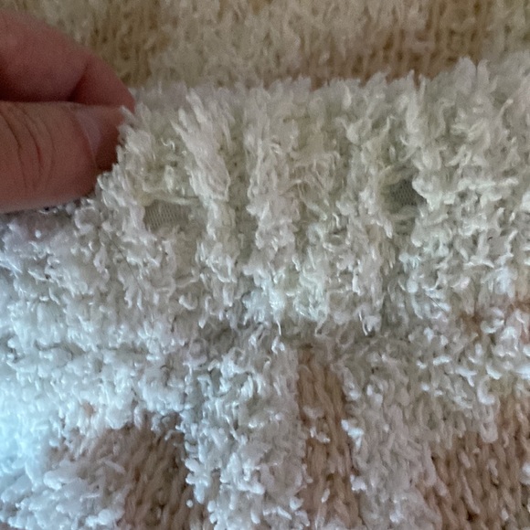 Two piece set fuzzy sweater and shorts by POL. I104 - Picture 7 of 7